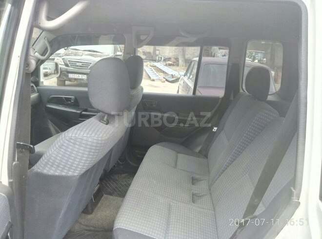 Mitsubishi Pajero io 2000, 165,000 km - 2.0 l - Gəncə