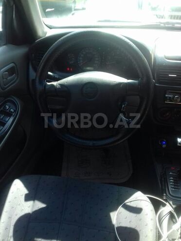 Nissan Sunny 2002, 305,642 km - 1.3 l - Bakı