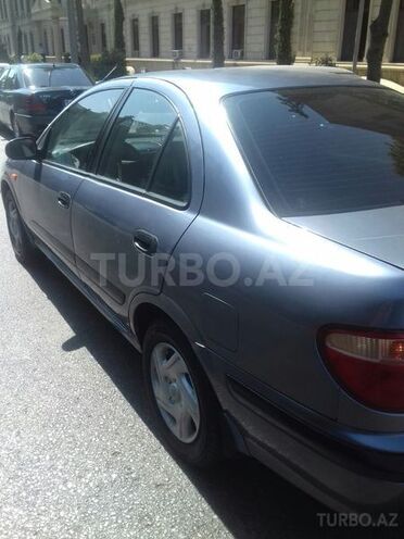 Nissan Sunny 2002, 305,642 km - 1.3 l - Bakı