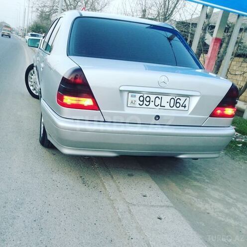 Mercedes C 180 1998, 327,797 km - 1.8 л - Sabirabad