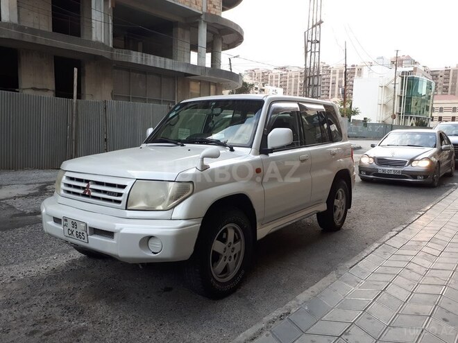 Mitsubishi Pajero io 1999, 240,000 km - 1.8 l - Bakı