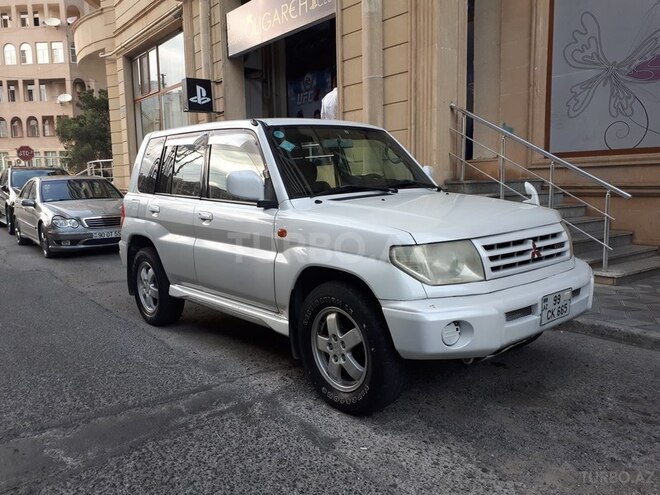 Mitsubishi Pajero io 1999, 240,000 km - 1.8 l - Bakı