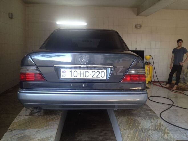 Mercedes E 220 1994, 220,000 km - 2.2 л - Bakı