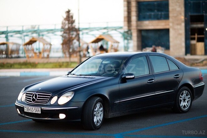 Mercedes E 220 2004, 290,000 km - 2.2 l - Bakı