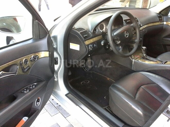 Mercedes E 350 2007, 268,000 km - 3.5 л - Bakı