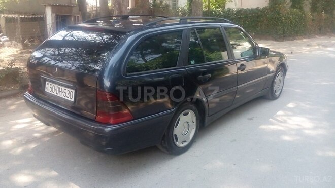 Mercedes C 220 2000, 300,000 km - 2.2 л - Sumqayıt