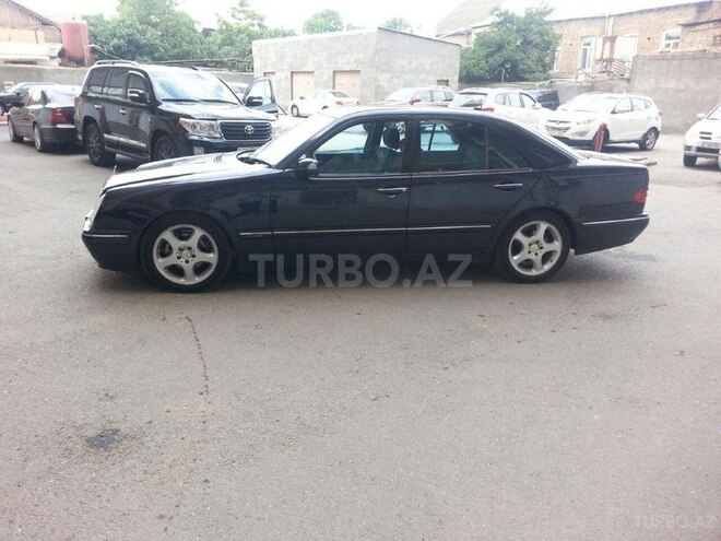 Mercedes E 240 2001, 244,000 km - 2.6 л - Gəncə