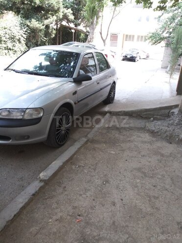 Opel Vectra 1997, 295,000 km - 1.8 l - Bakı