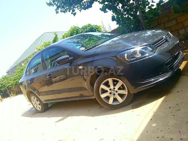 Volkswagen Polo 2014, 90,000 km - 1.6 l - Bakı