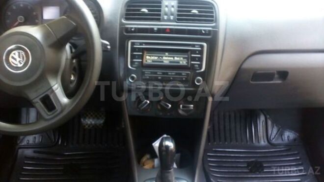 Volkswagen Polo 2014, 90,000 km - 1.6 l - Bakı