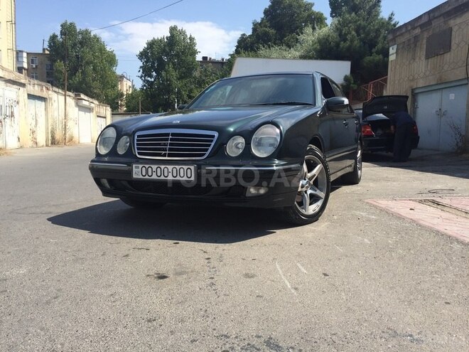 Mercedes E 240 2001, 396,000 km - 2.6 l - Bakı