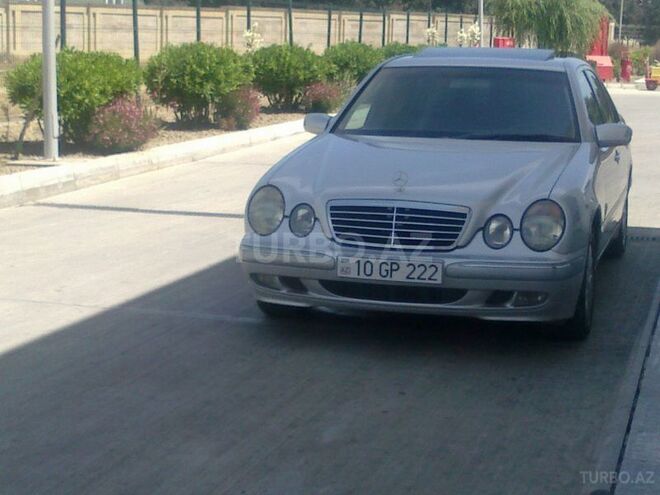 Mercedes E 200 2001, 187,000 km - 2.0 l - Bakı