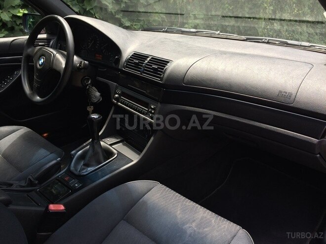 BMW 523 1999, 230,000 km - 2.5 l - Bakı