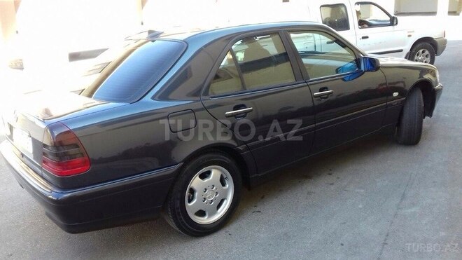 Mercedes C 220 2000, 310,000 km - 2.2 l - Xırdalan