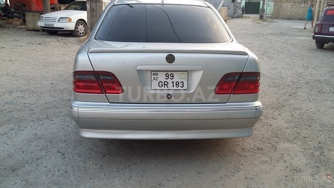 Mercedes E 240 2000, 170,000 km - 2.4 л - Bakı