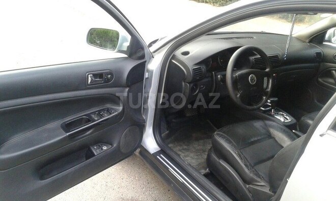 Volkswagen Passat 2002, 189,000 km - 1.8 л - Sumqayıt