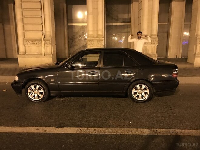 Mercedes C 180 1994, 30,800 km - 1.8 л - Bakı