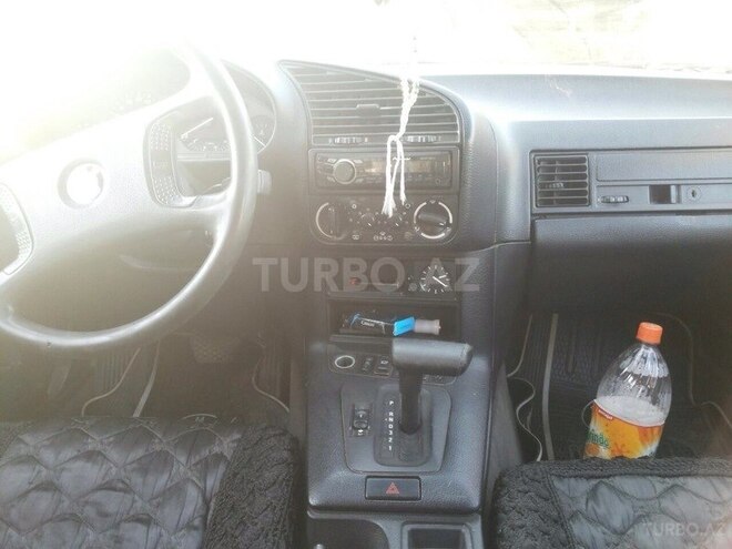 BMW 318 1992, 428,000 km - 1.8 l - Bakı