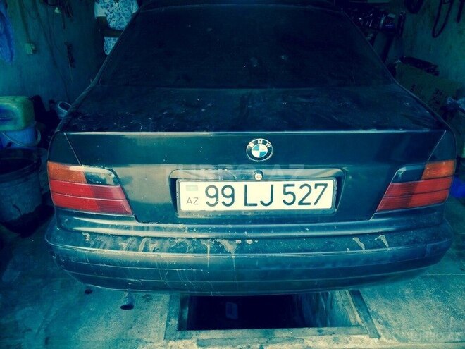 BMW 318 1992, 428,000 km - 1.8 l - Bakı