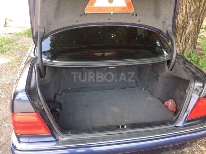 Mercedes E 200 1996, 333,600 km - 2.0 l - Qəbələ