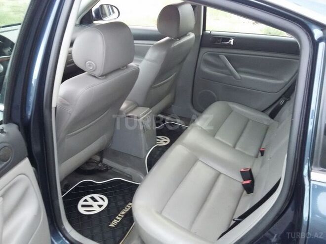 Volkswagen Passat 2004, 180,000 km - 1.8 l - Sumqayıt