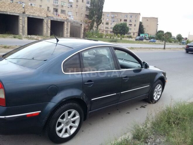 Volkswagen Passat 2004, 180,000 km - 1.8 l - Sumqayıt