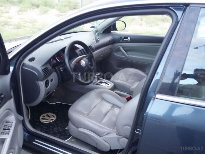 Volkswagen Passat 2004, 180,000 km - 1.8 l - Sumqayıt