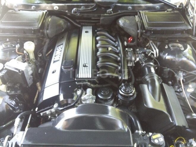 BMW 523 1997, 350,000 km - 2.5 л - Mingəçevir