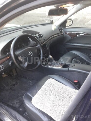 Mercedes E 220 2005, 230,000 km - 2.2 l - Bakı