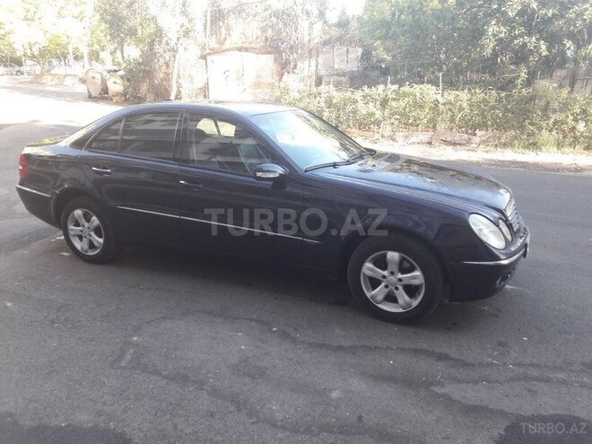 Mercedes E 220 2005, 230,000 km - 2.2 l - Bakı