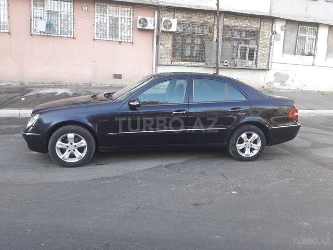Mercedes E 220 2005, 230,000 km - 2.2 l - Bakı