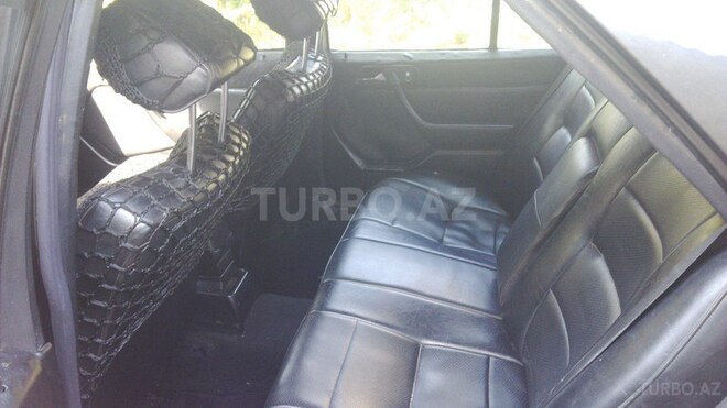 Mercedes E 250 1985, 477,700 km - 2.5 l - Bakı