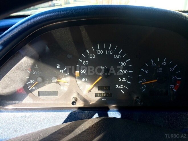 Mercedes C 180 1994, 324,000 km - 1.8 l - Qusar