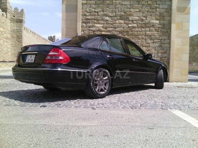 Mercedes E 320 2002, 176,000 km - 3.2 л - Bakı