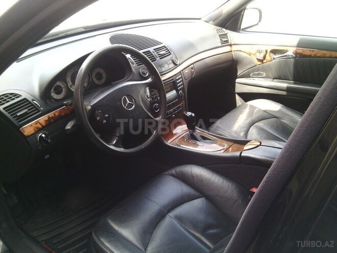 Mercedes E 320 2002, 176,000 km - 3.2 л - Bakı