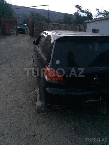 Mitsubishi Airtrek 2002, 80,000 km - 2.4 l - Yardımlı