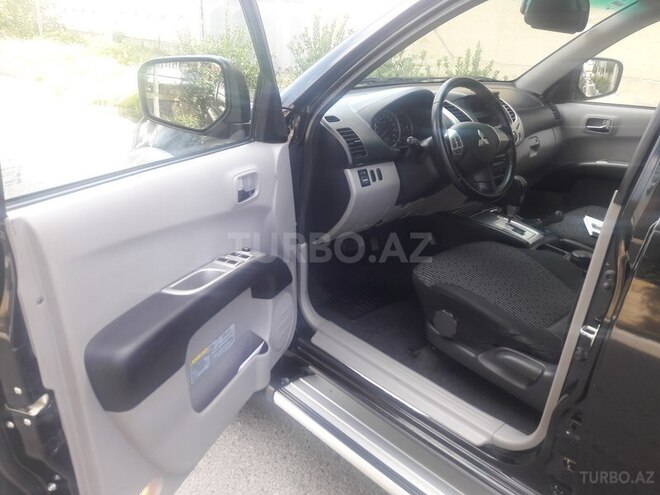 Mitsubishi L200 2014, 90,100 km - 2.5 l - Bakı