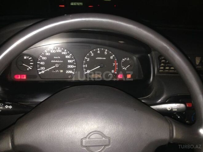 Nissan Sunny 2000, 225,000 km - 1.6 l - Bakı