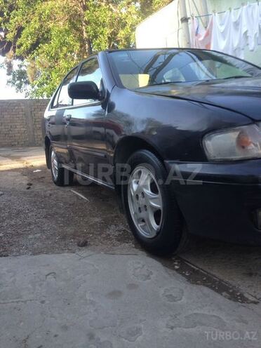 Nissan Sunny 2000, 225,000 km - 1.6 l - Bakı