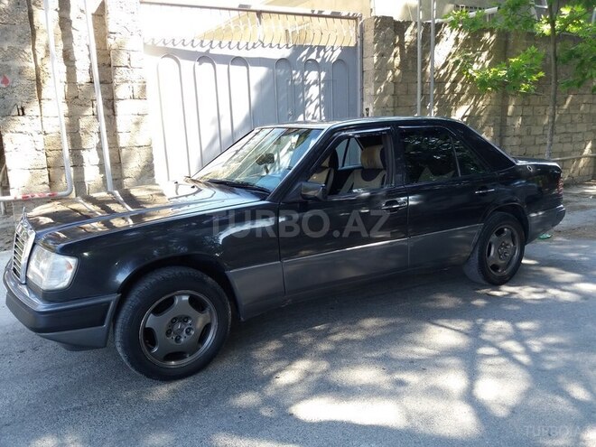 Mercedes E 230 1991, 368,500 km - 2.3 л - Bakı