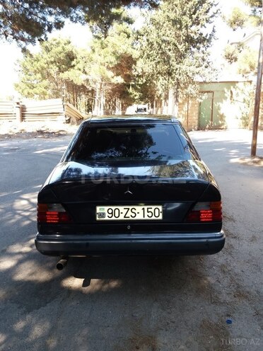 Mercedes E 230 1991, 368,500 km - 2.3 л - Bakı