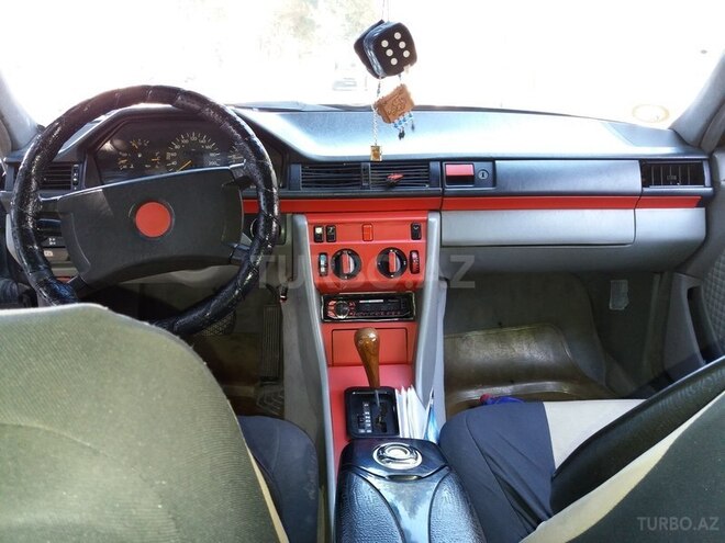 Mercedes E 230 1991, 368,500 km - 2.3 л - Bakı