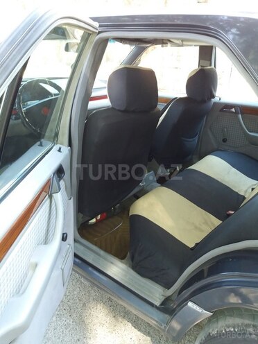 Mercedes E 230 1991, 368,500 km - 2.3 л - Bakı