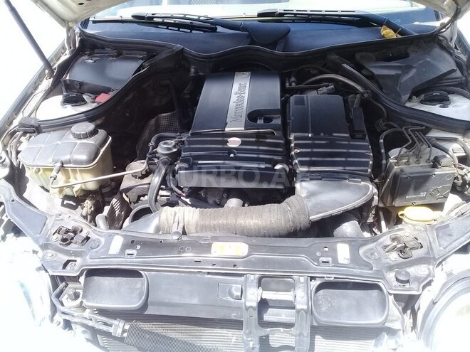 Mercedes C 180 2004, 257,000 km - 1.8 l - Bakı