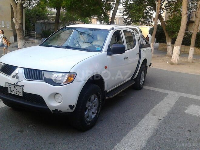 Mitsubishi L200 2007, 130,000 km - 2.5 l - Bakı