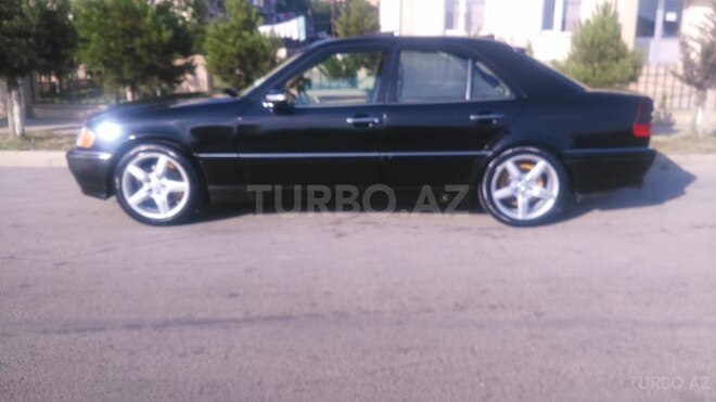 Mercedes C 230 1997, 235,000 km - 2.3 l - Sumqayıt