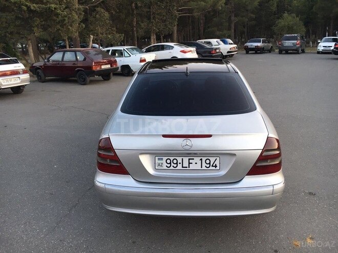 Mercedes E 270 2002, 220,000 km - 2.7 l - Sumqayıt