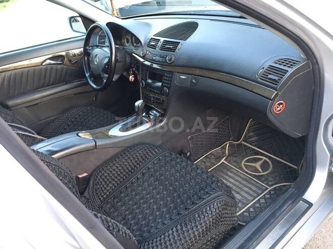 Mercedes E 270 2002, 220,000 km - 2.7 l - Sumqayıt
