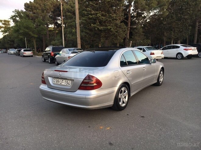 Mercedes E 270 2002, 220,000 km - 2.7 l - Sumqayıt
