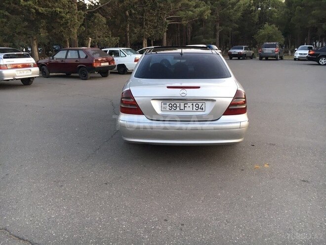 Mercedes E 270 2002, 220,000 km - 2.7 l - Sumqayıt